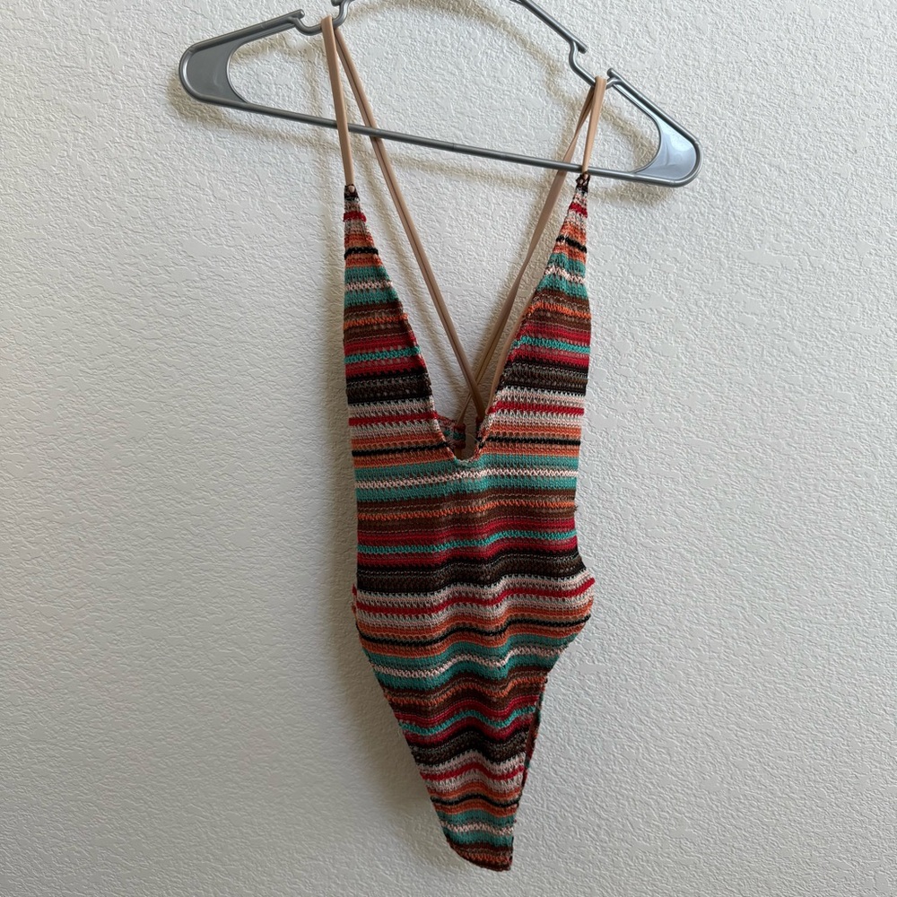 Forever 21 Red and Orange One Piece Swimsuit Classic Cut